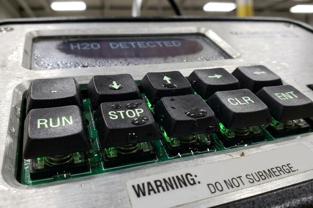 Mechanical keypad in user interface for control consolejpg